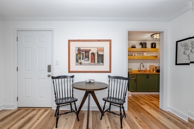 Dining Area - 705 Daniels St