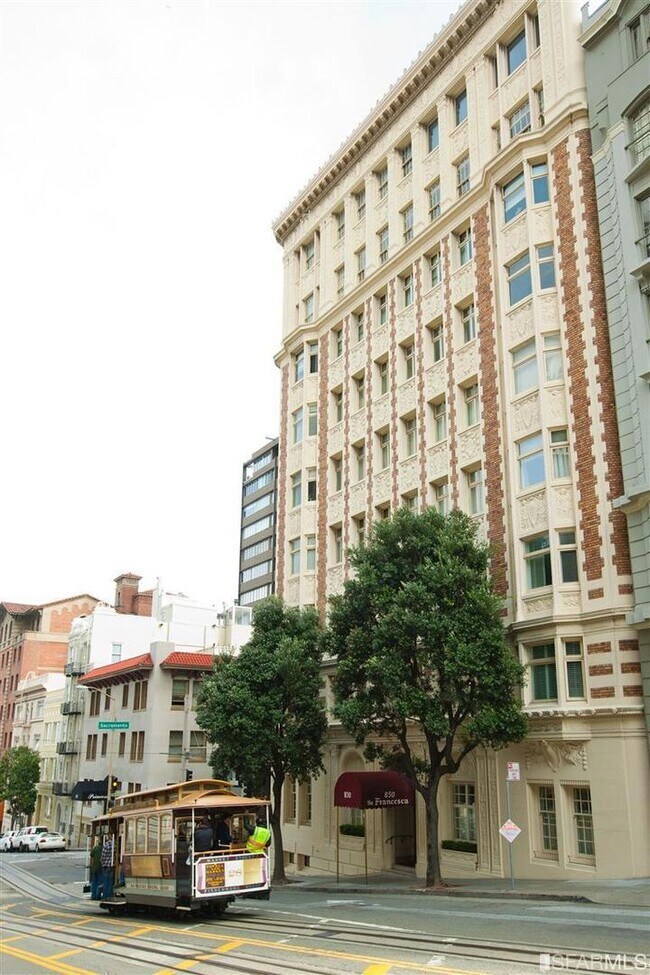 Foto del edificio - Prestigious Nob Hill Stunning Old Charm bu...