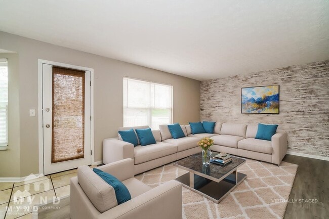 Building Photo - 7211 Candlestone Dr