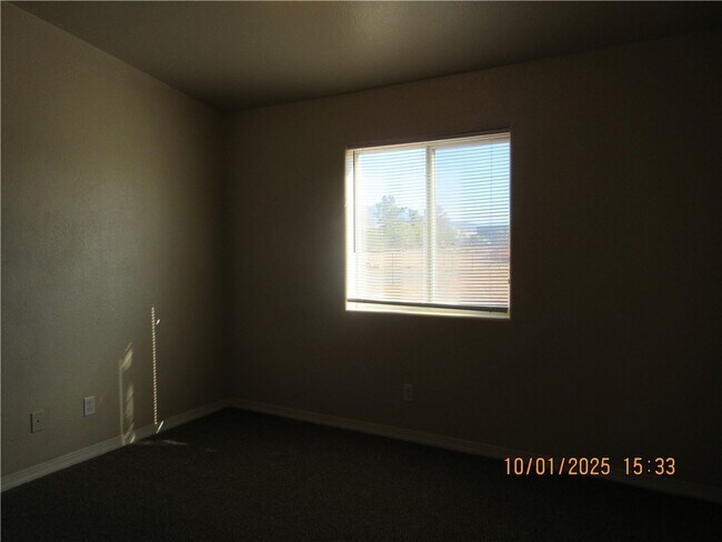 Foto del edificio - 3156 Gordon Dr