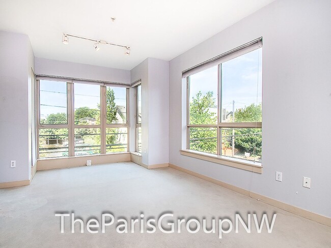 Foto del edificio - Exceptional Capitol Hill 972sf 2BR *Free G...