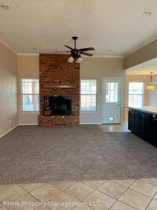 Building Photo - 3 br, 2 bath House - 2320 Reese Dr.