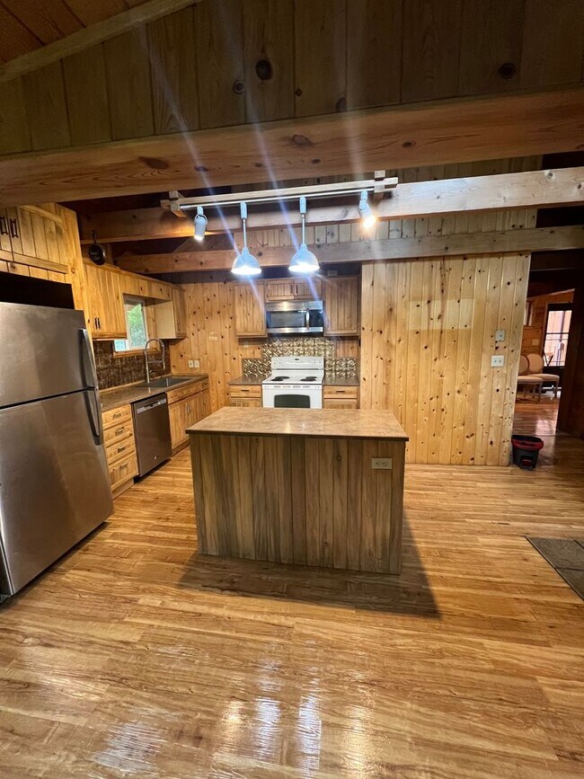 Foto del edificio - Nestled in Basin