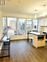 Building Photo - 203 College St