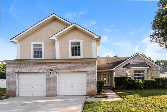 Building Photo - 824 Brisley Cir