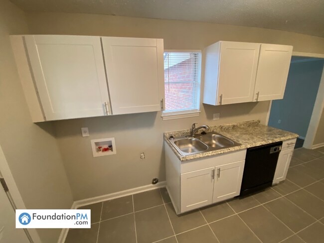 Foto del edificio - 4621 Cottonwood Rd