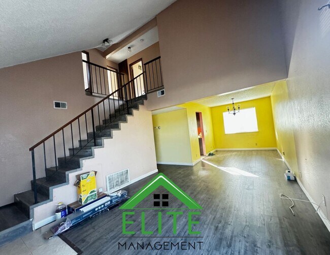 Foto del edificio - **Charming 3-Bedroom Home in a Quiet Sacra...