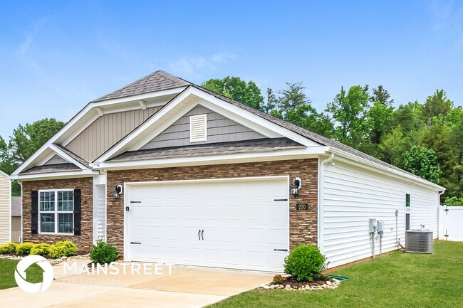 Building Photo - 270 Sawyer Ln