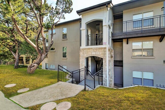 Foto del edificio - 6000-3 Shepherd Mountain Cove