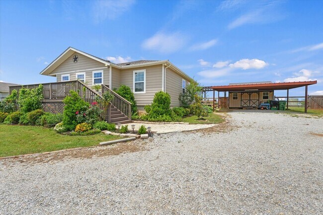 Foto del edificio - 153 McCrae Ln