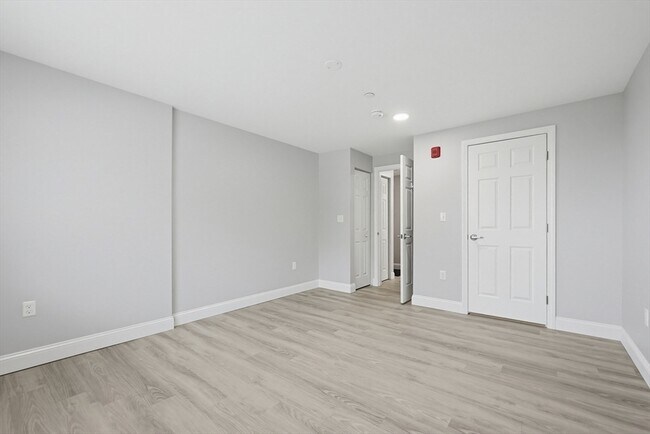 Foto del edificio - 212 Franklin Crossing Rd