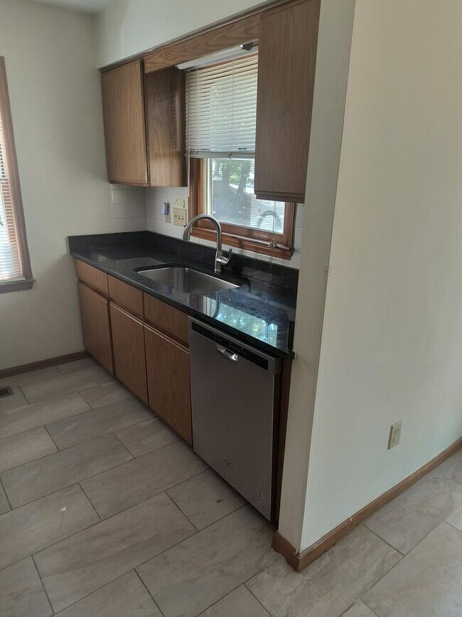 102 S Peak Dr, Carrboro, NC 27510 Townhome Rentals in Carrboro NC