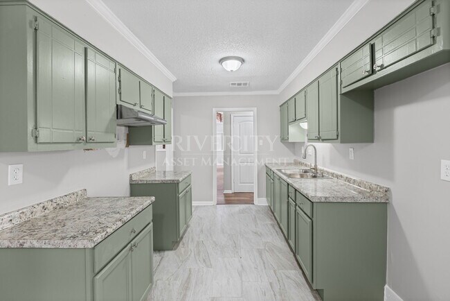 Building Photo - 42 Bonita Ave