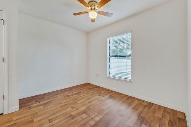 Foto del edificio - NEW RENTAL