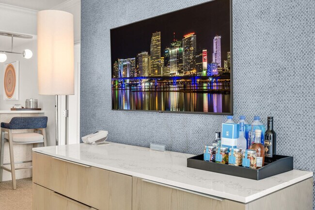 Building Photo - 4401 Collins Ave