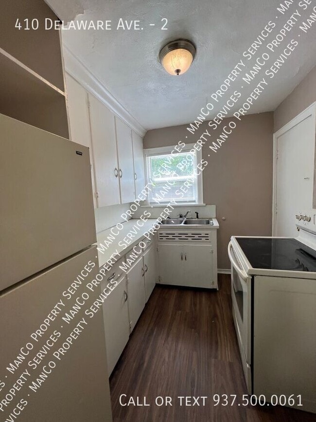 Building Photo - 410 Delaware Ave