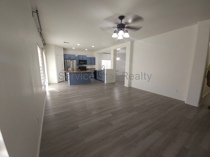 Building Photo - 5119 W Apollo Rd