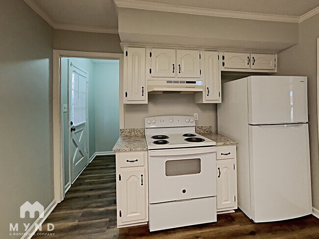 Foto del edificio - 7592 Clarkfield Pl