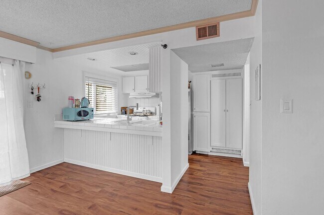 Foto del edificio - Welcome to your Private Retreat in Citrus Heights!