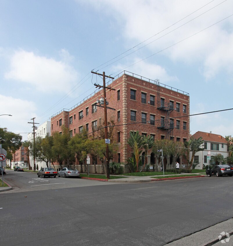 Foto principal - 361 S Detroit St