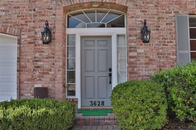Foto del edificio - 3628 Timberside Cir Dr