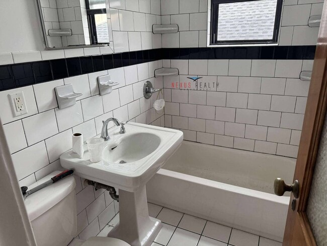 Foto del edificio - 34-29 33rd St