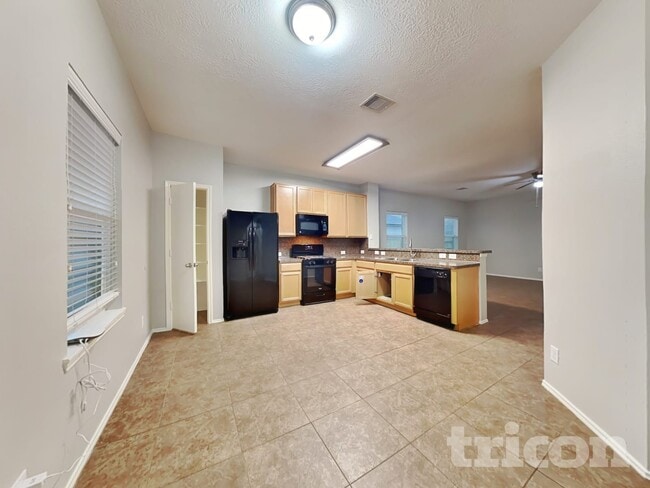 Building Photo - 130 Sacajewa Dr