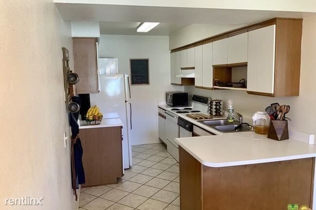 Building Photo - 1 br, 1 bath  - 353 N Hermosa Dr Unit 7A2