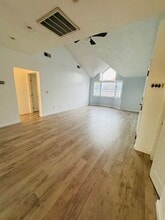 Building Photo - 140 Quincy Ave