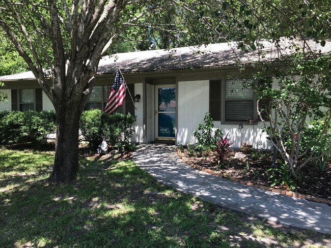 Foto del edificio - 390 Powderhorn Rd