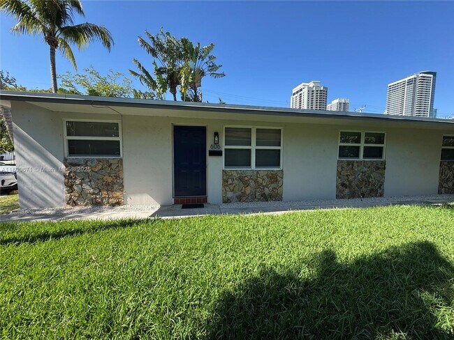 Foto del edificio - 606 SW 5th Ave