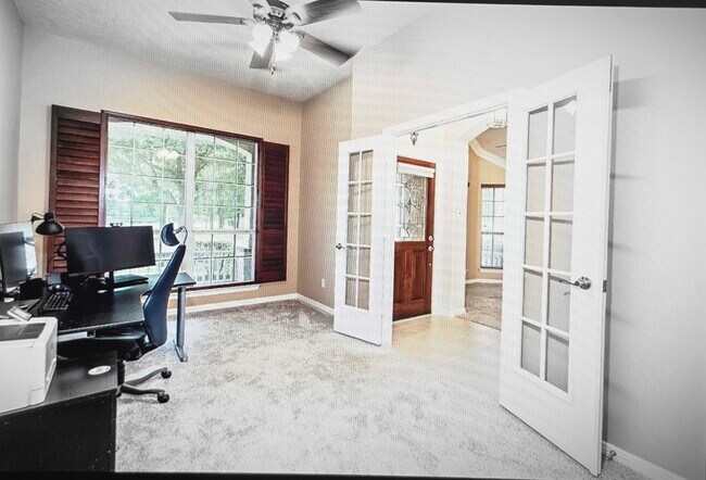 Building Photo - 17507 N Riata Lake