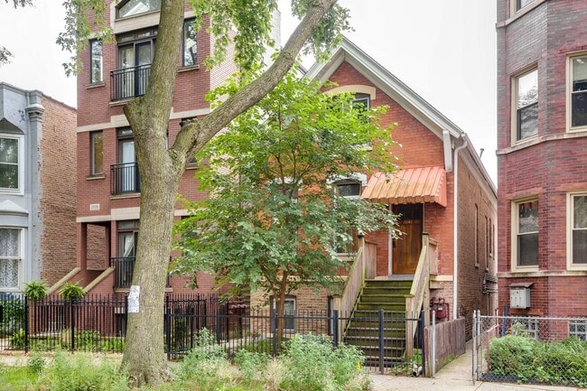 Building Photo - 2041 W Rice St