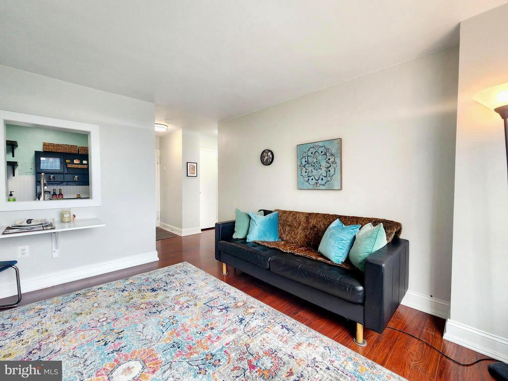 Foto principal - 1121 Arlington Blvd