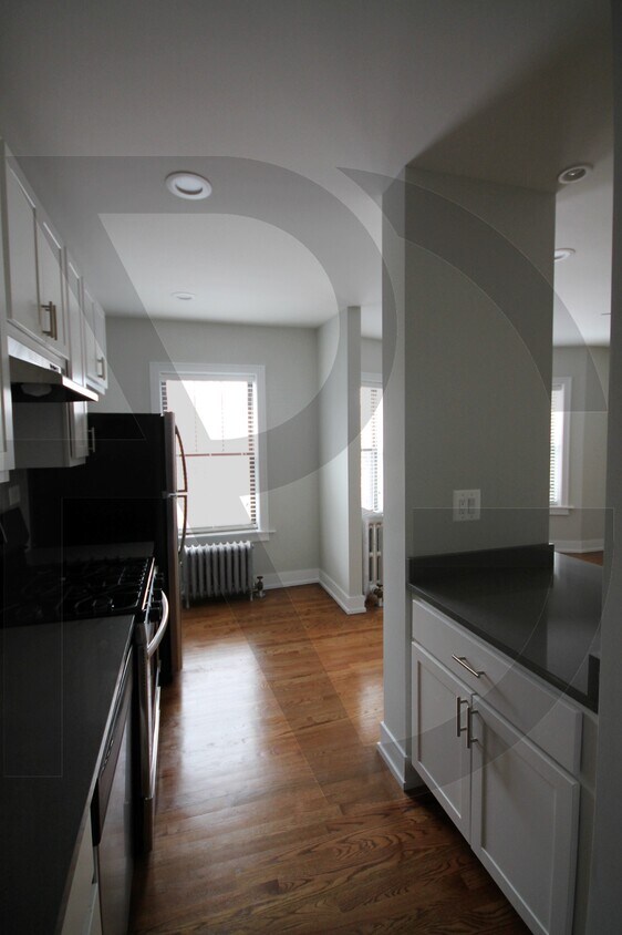 Primary Photo - 4600 N Winchester Ave