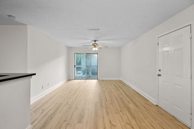 Building Photo - 5207 Santa Fe Pkwy