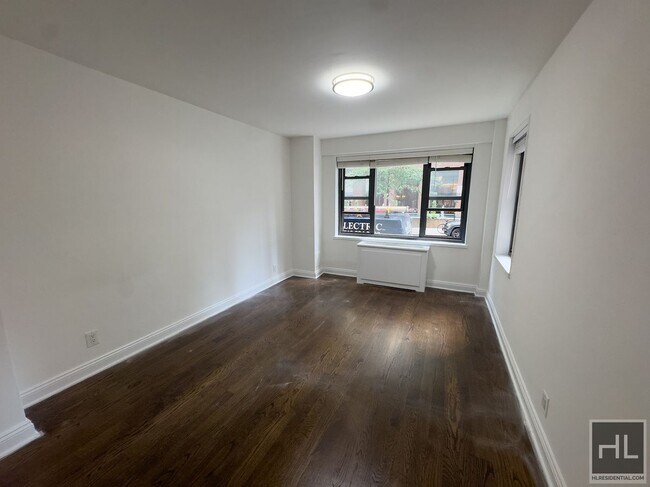 Building Photo - EAST 56 STREET