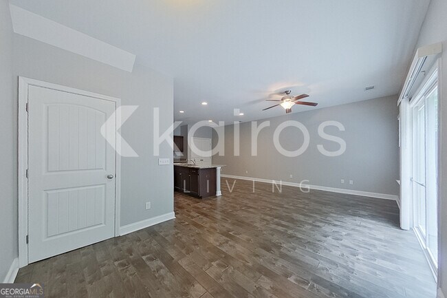 Foto del edificio - 407 Ferguson Ln