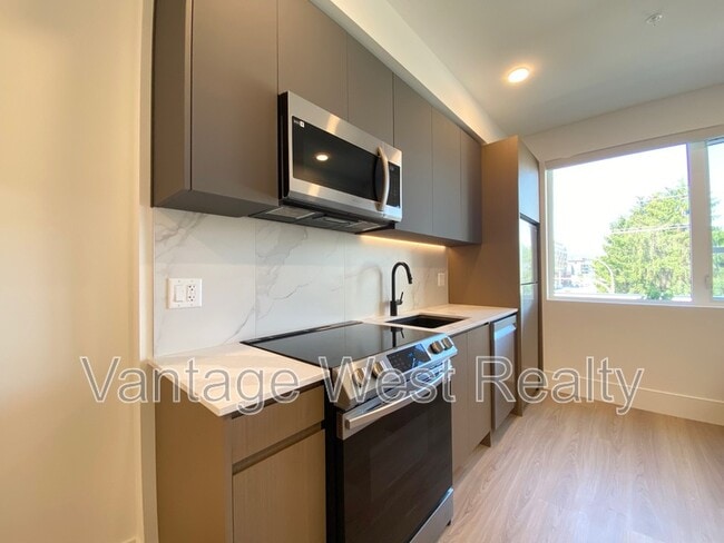 Building Photo - 720-720 K. L. O. Rd