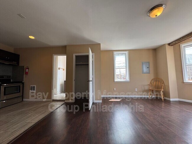 Foto del edificio - 2419 E Allegheny Ave