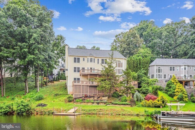 Building Photo - 15525 Yorktown Dr