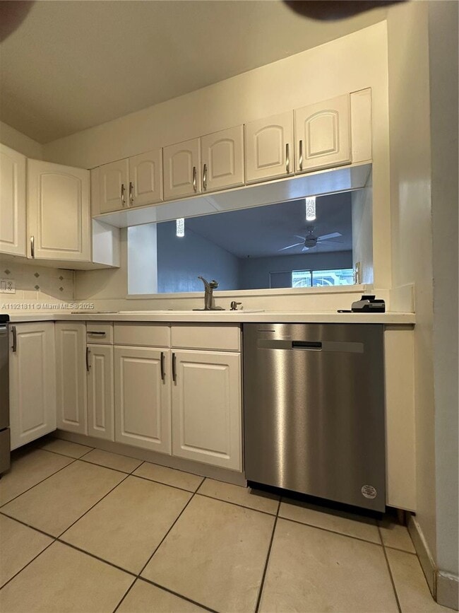 Foto del edificio - 4100 N 58th Ave