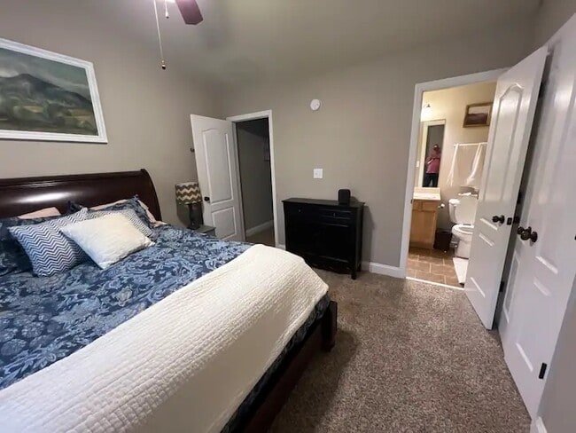 Foto del edificio - 1191 Binghampton Cir