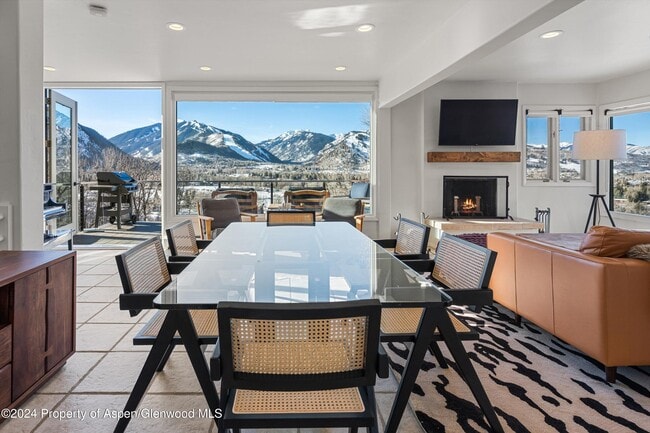 Building Photo - 182 Bennett Pl