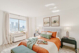 1BR, 1 BA - 768SF - Bedroom - North X Northwest Apartments