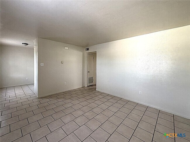 Foto del edificio - 702 N 1st St