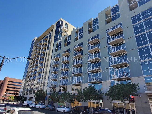 Building Photo - 353 E Bonneville Ave