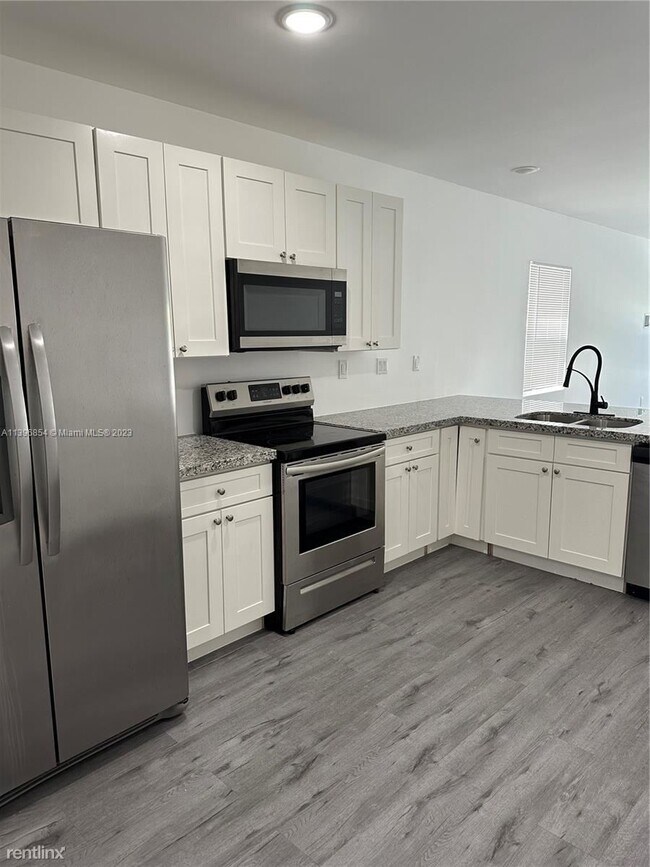 Building Photo - 3 br, 2 bath House - 224 NW 57th St