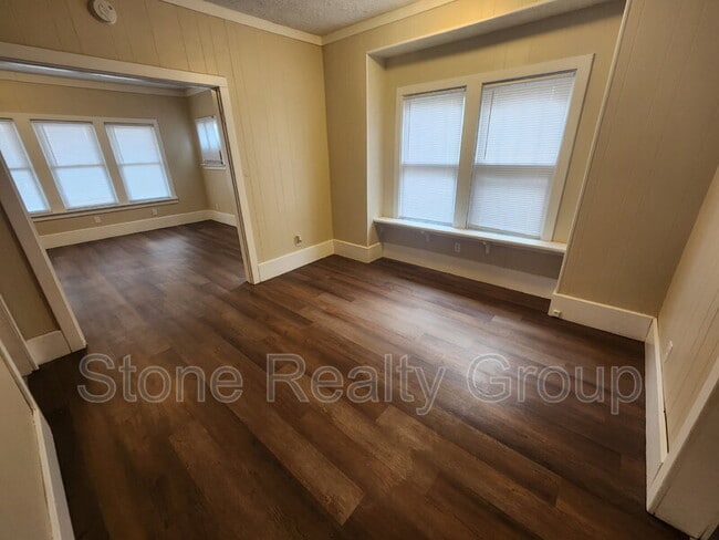 Foto del edificio - 823 S 10th St