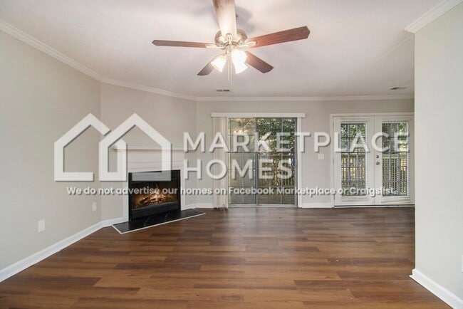 Photo - 2033 Charter Ln Townhome